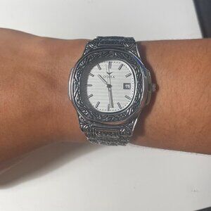 ONOLA Watch Retro Carved Quartz 30M Waterproof